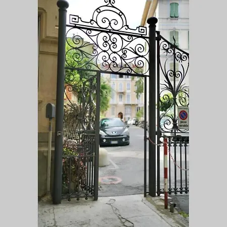 Carlo'S Pc101 - Garibaldi Monolocale Mansardato - * San Remo